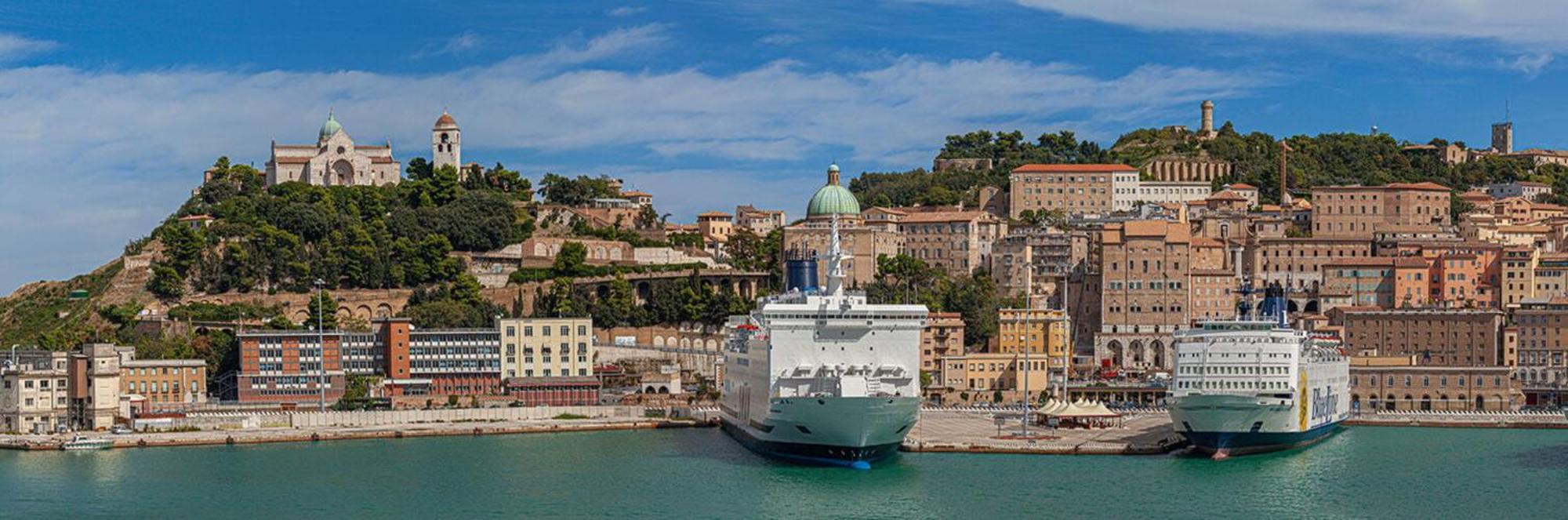 Italian Experience- Ancona City Apartment エクステリア 写真