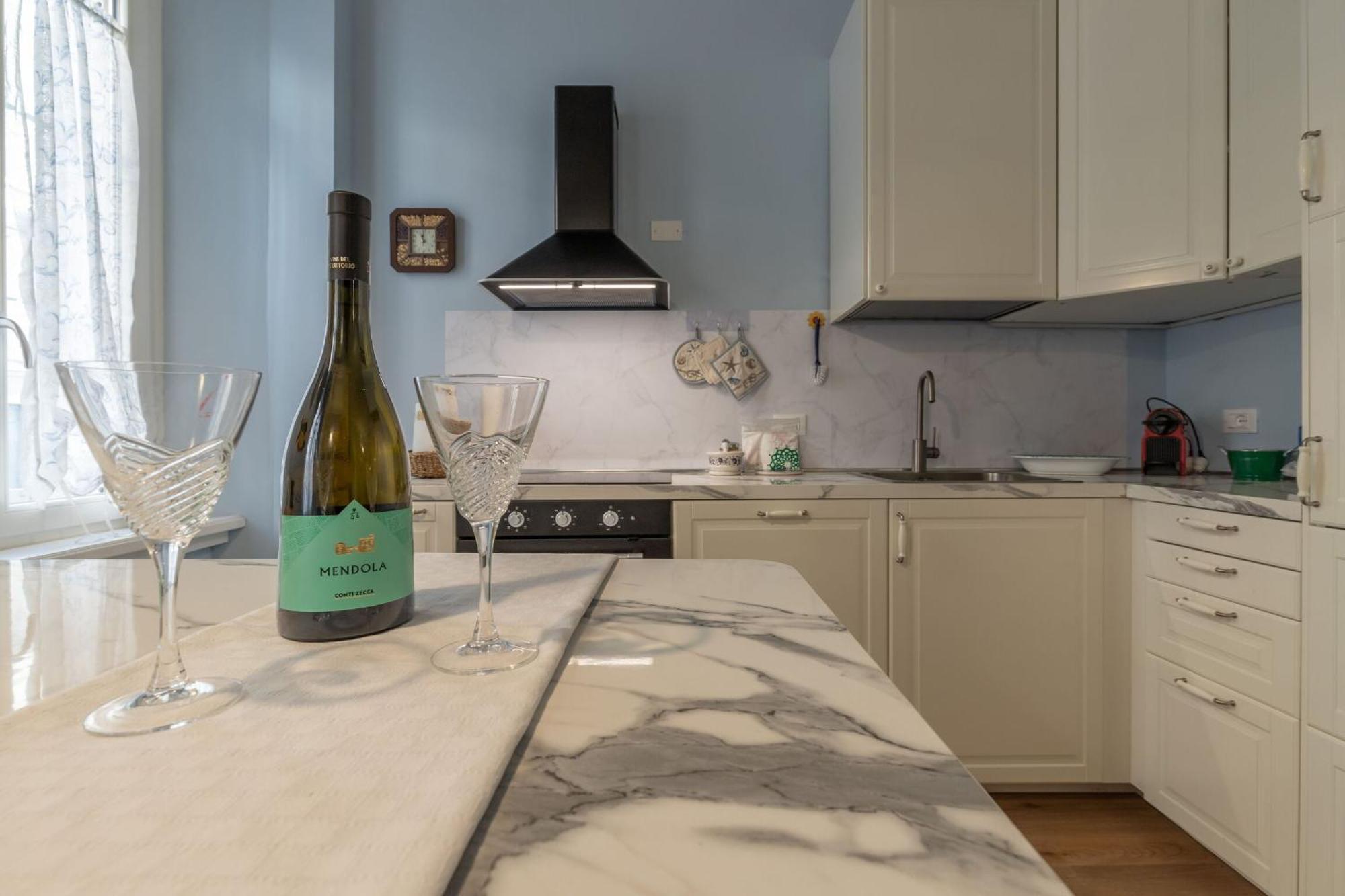 Italian Experience- Ancona City Apartment エクステリア 写真